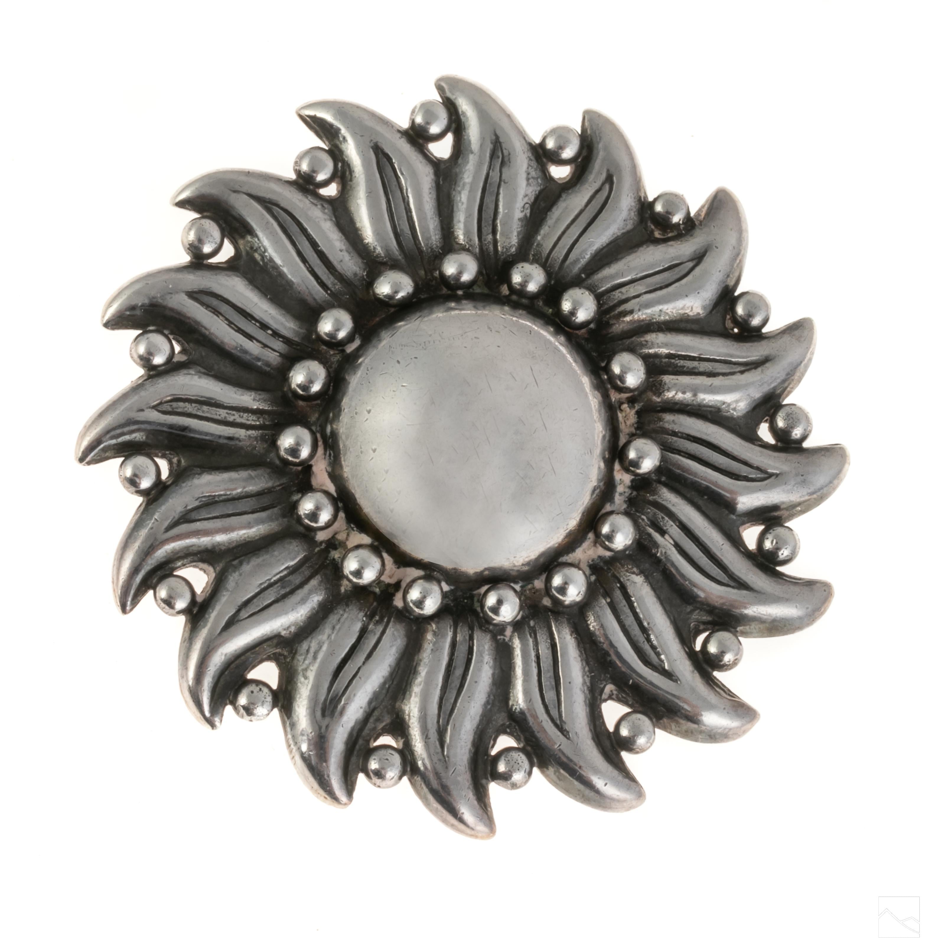 Héctor Aguilar Sun Brooch