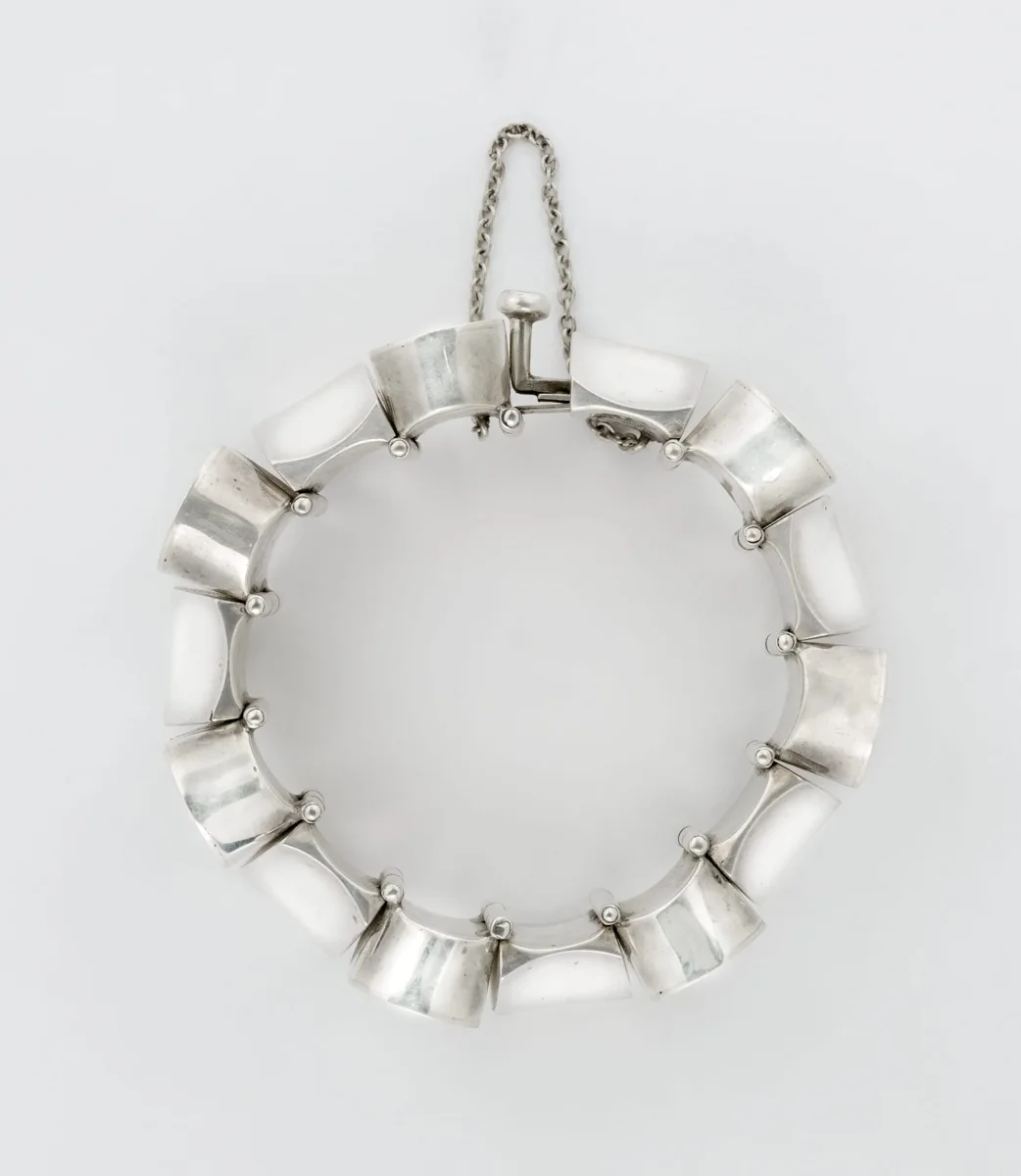 Bracelet, Thumbnail Design
