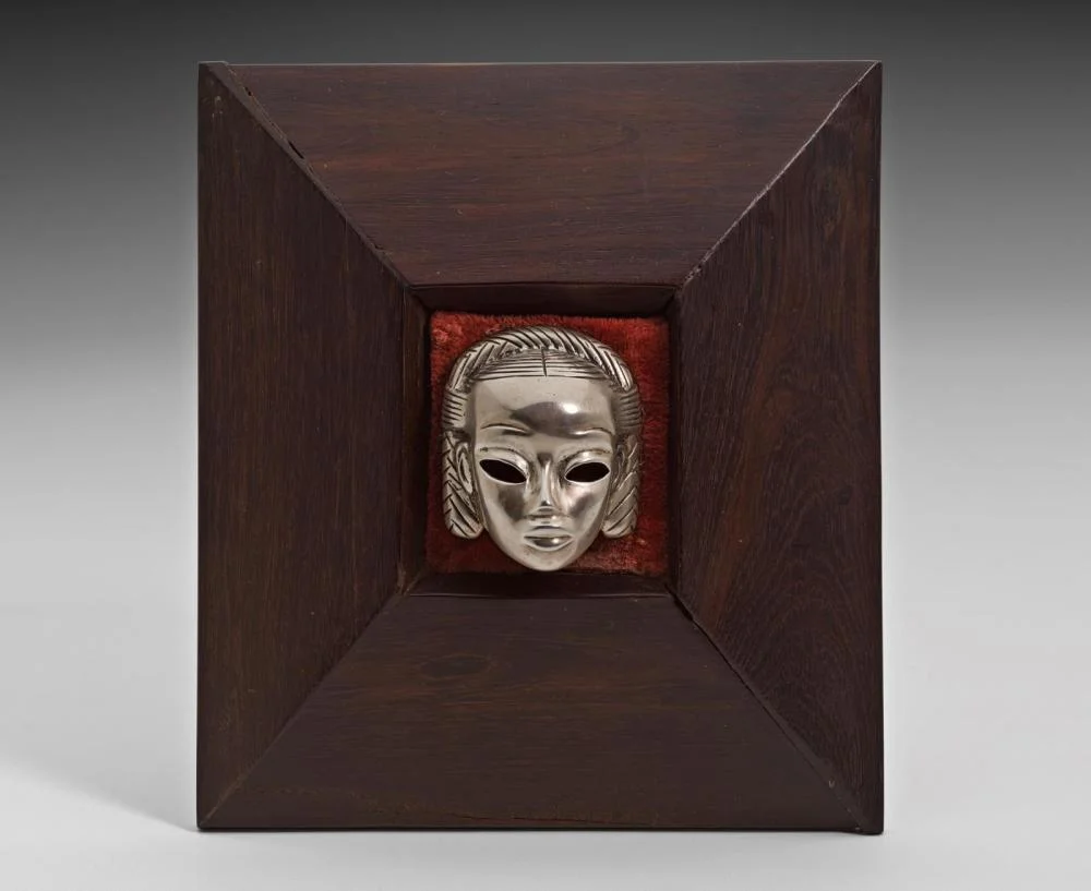 Dolores del Río portrait head