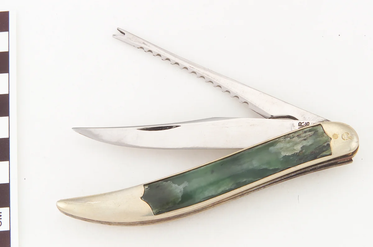 Knife