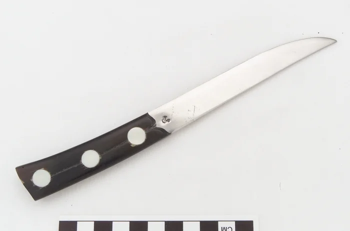 Knife