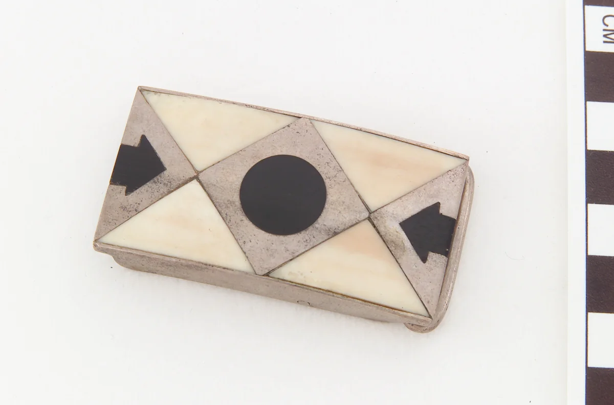 Belt buckle