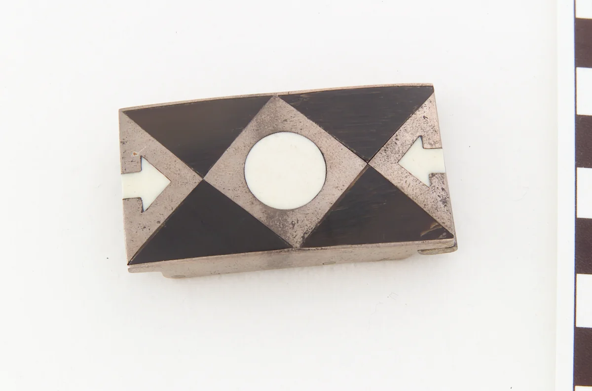 Belt buckle