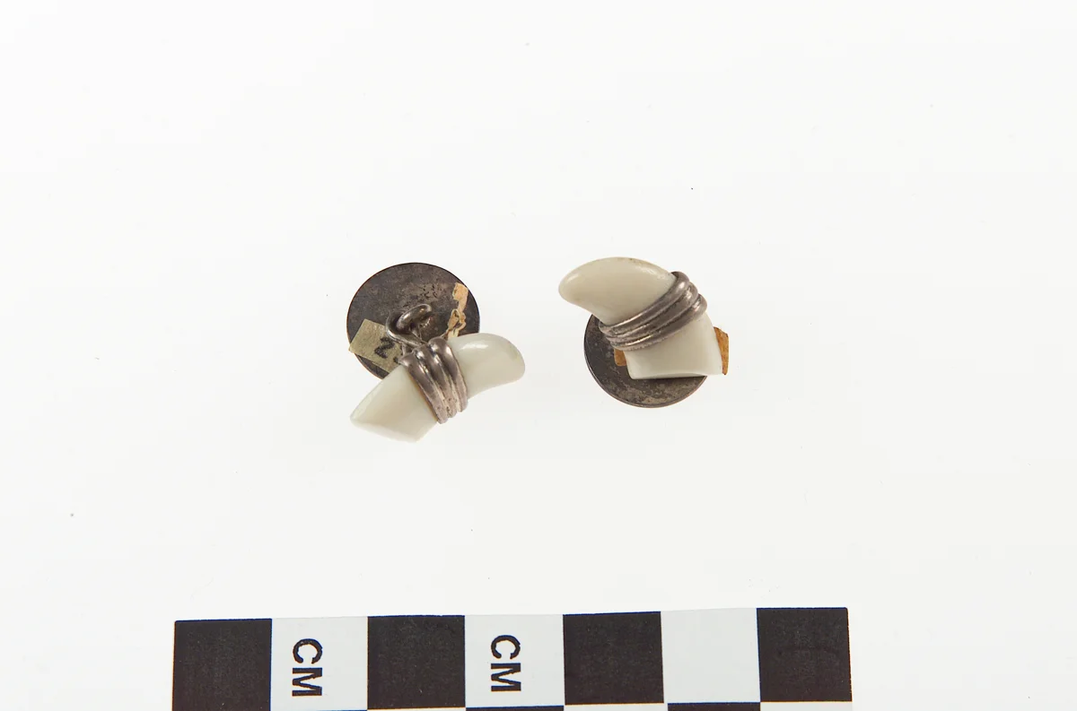 Cuff links