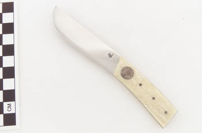Knife