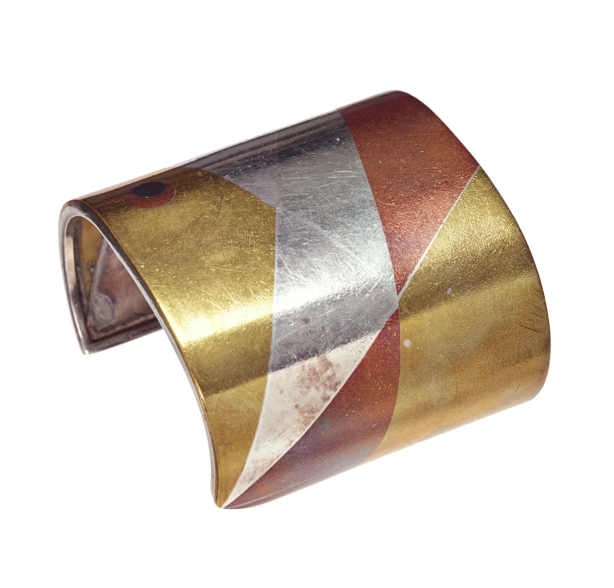 Geometric design cuff