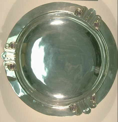 Bowl with amethyst cabochons
