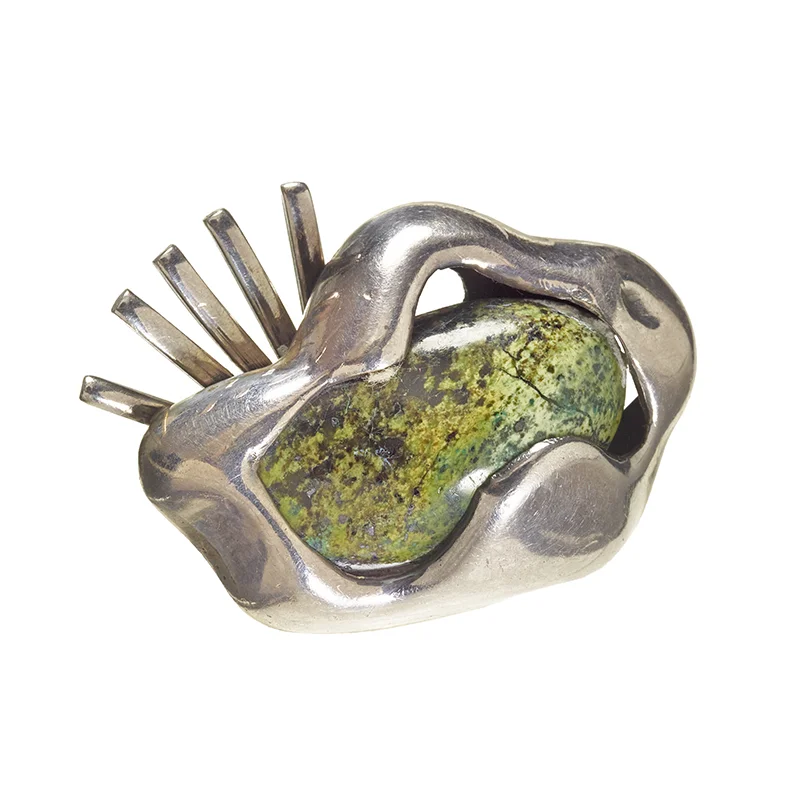 Eye earrings