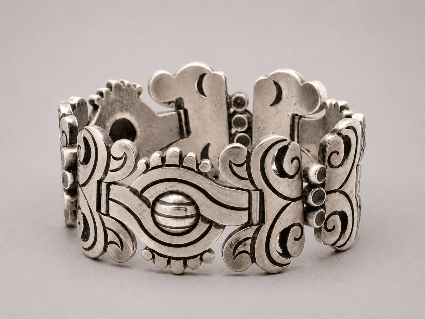 Silver work by Héctor Aguilar