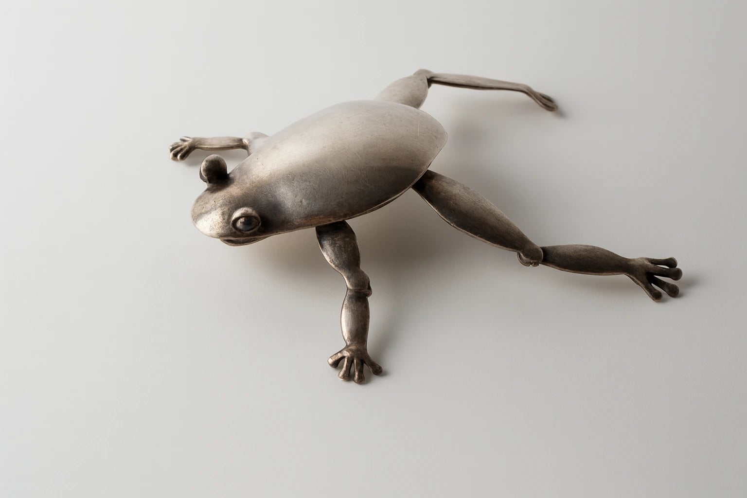 Los Castillo Articulated Frog Figure
