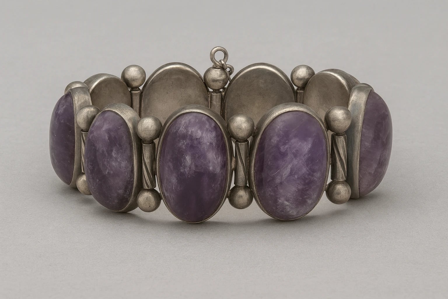 Héctor Aguilar Bracelet with Amethyst Cabochons, Roped Links, and Silver Beads