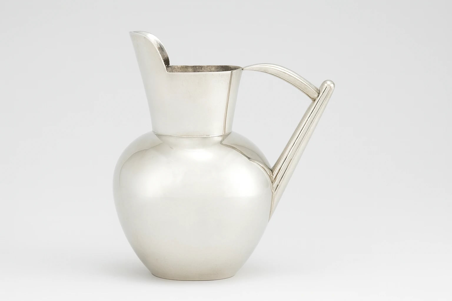 Héctor Aguilar Sterling Water Pitcher