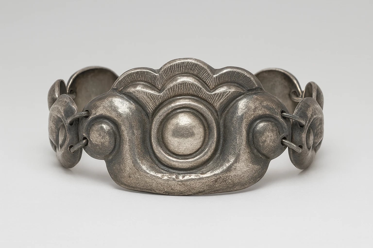 MATL (Matilde Poulat) Repoussé Blossom Link Bracelet